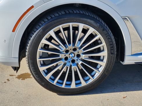 Used 2021 BMW X7 xDrive40i w/ Executive Package 2 image 12