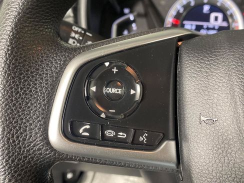 Used 2019 Honda CR-V LX image 9