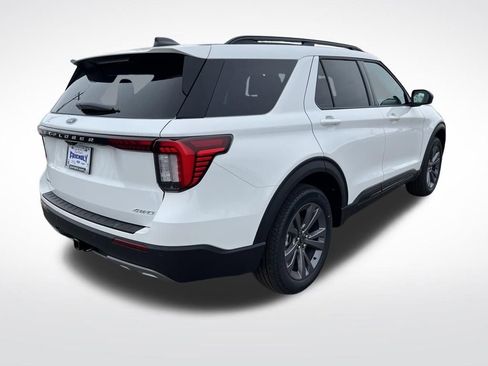 New 2026 Ford Explorer Active w/ Active Comfort Package image 5