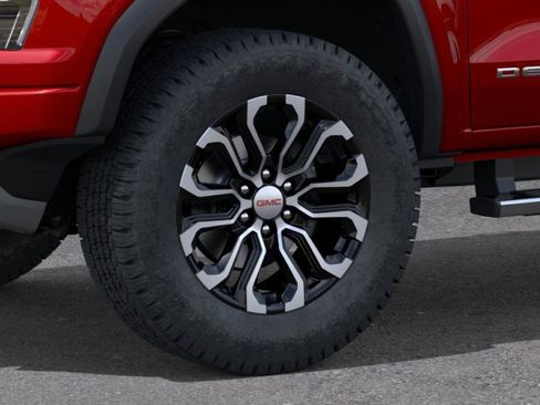 New 2026 GMC Canyon Denali AWD/4WD image 9