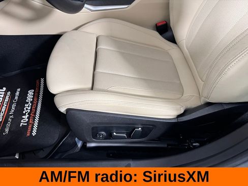 Used 2024 BMW 330i xDrive Sedan w/ Convenience Package image 14