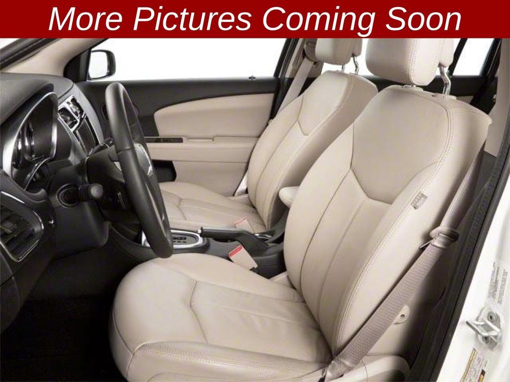 Used 2013 Chrysler 200 Limited FWD image 8