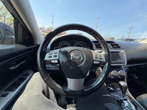 Used 2009 MAZDA MAZDA6 i Grand Touring w/ Moonroof & Bose Pkg image 17