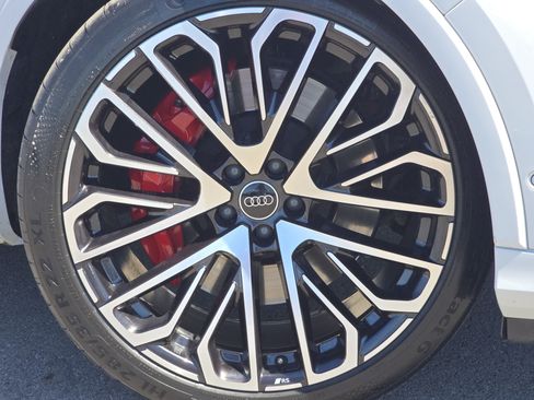 Used 2025 Audi SQ7 Prestige AWD/4WD image 16