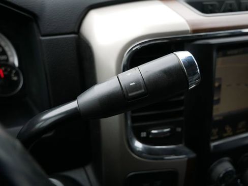 Used 2015 RAM 2500 Laramie w/ Black Appearance Group AWD/4WD image 31
