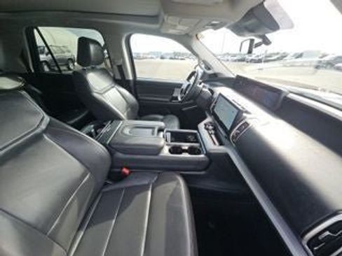 Certified 2025 Ford Expedition Max Active AWD/4WD image 18