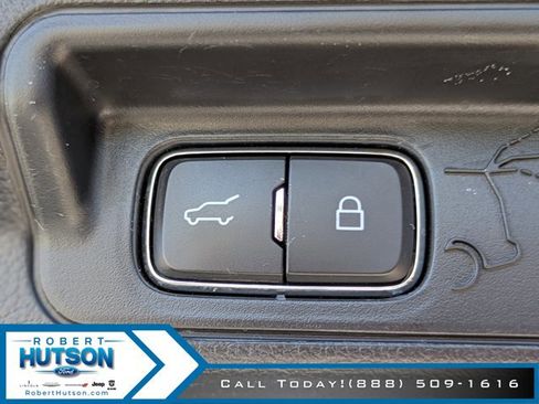 Used 2020 Ford Explorer Limited w/ Class III Trailer Tow Package image 15