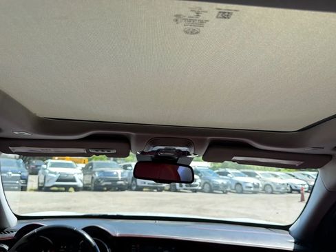 Used 2018 Alfa Romeo Stelvio Ti Lusso image 23