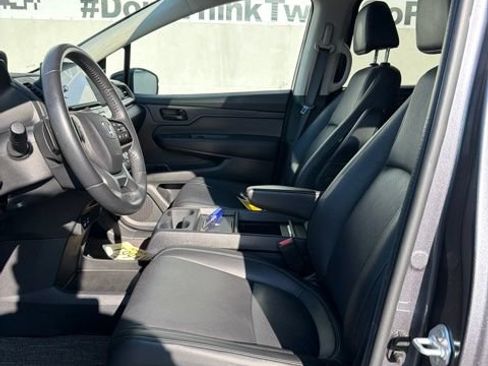 Used 2025 Honda Odyssey EX-L image 9