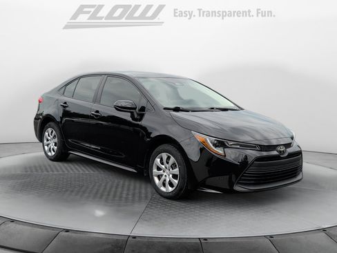 Used 2024 Toyota Corolla LE FWD image 1