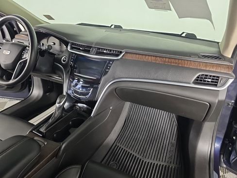 Used 2018 Cadillac XTS Luxury AWD/4WD image 41