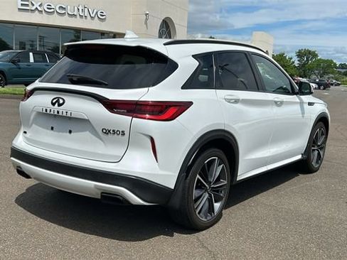 Used 2023 INFINITI QX50 Sport AWD/4WD image 4