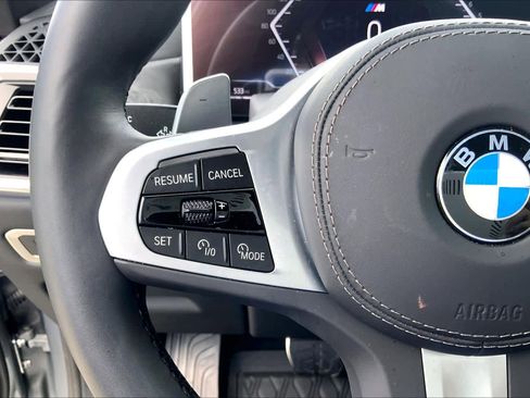 Used 2026 BMW X7 xDrive40i w/ M Sport Package AWD/4WD image 35