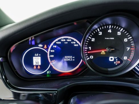 Certified 2023 Porsche Panamera Platinum Edition image 15