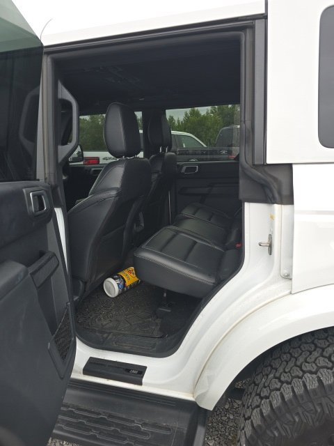 Used 2025 Ford Bronco Outer Banks AWD/4WD image 6