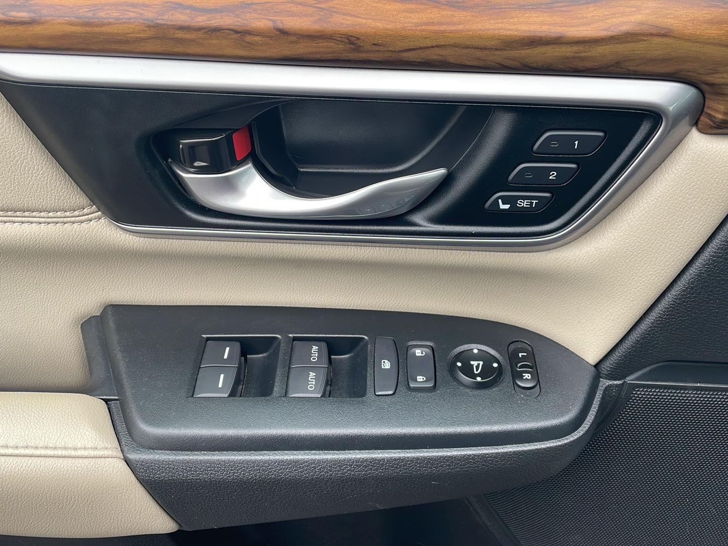 Used 2018 Honda CR-V EX-L image 12