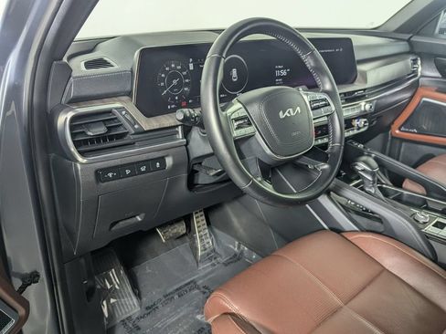 Used 2023 Kia Telluride SX FWD image 13