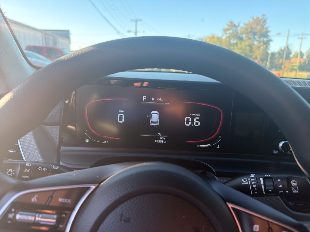 Used 2024 Kia Seltos LX AWD/4WD image 18