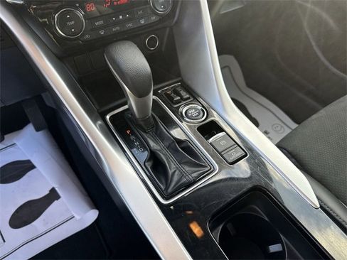 Used 2024 Mitsubishi Eclipse Cross SEL image 21