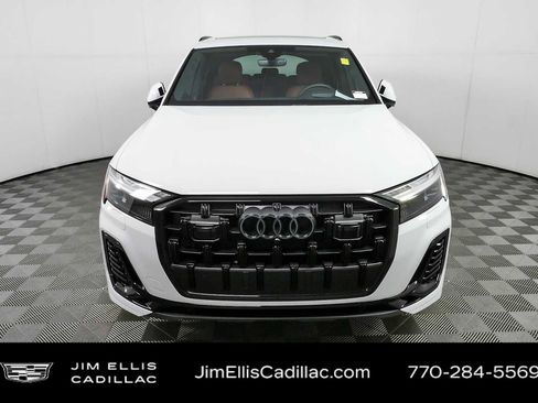 Used 2025 Audi Q7 3.0T Prestige AWD/4WD image 38