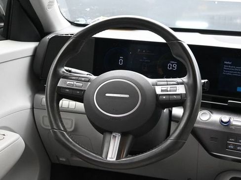 Used 2024 Hyundai Kona SEL AWD/4WD image 11