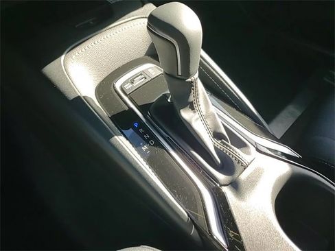 Used 2026 Toyota Corolla SE image 17