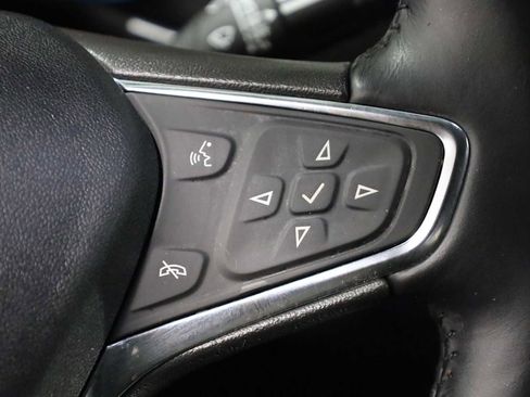 Used 2021 Chevrolet Equinox LT image 24