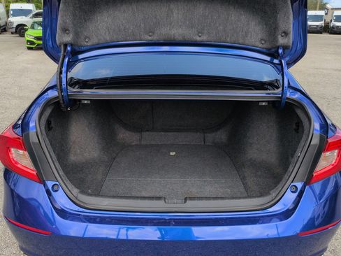 Used 2018 Honda Accord Sport image 13