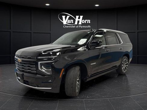 Used 2025 Chevrolet Tahoe High Country AWD/4WD image 3