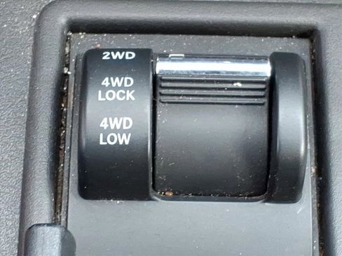 Used 2009 Jeep Liberty Sport w/ Popular Equipment Group image 16