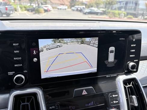 Certified 2023 Kia Sorento SX AWD/4WD image 21