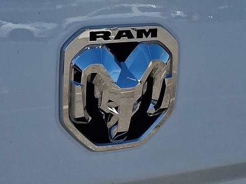 Used 2024 RAM 2500 Laramie w/ Safety Group AWD/4WD image 30