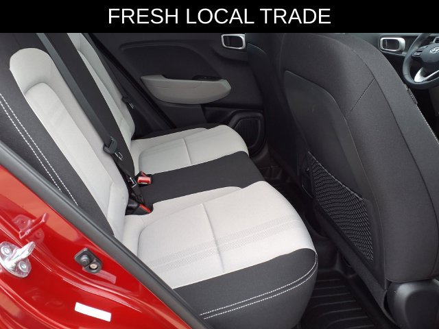 Used 2026 Hyundai Venue SEL FWD image 20