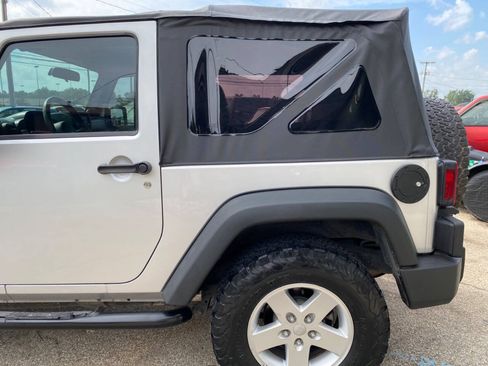 Used 2009 Jeep Wrangler X AWD/4WD image 41