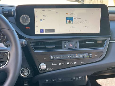 Used 2023 Lexus ES 350 w/ Premium Package FWD image 7