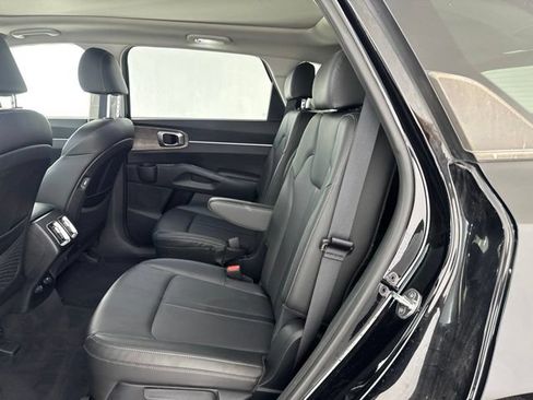 Used 2021 Kia Sorento EX w/ EX AWD X-Line Package image 30