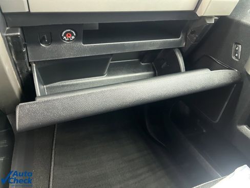 Used 2019 Ford F350 Lariat w/ Lariat Ultimate Package image 28