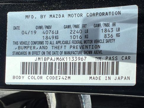 Used 2019 MAZDA MAZDA3 Hatchback FWD image 25