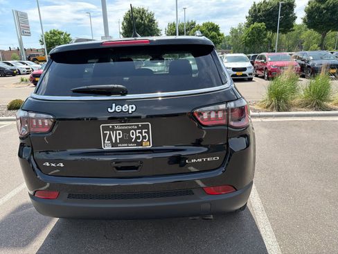 Used 2022 Jeep Compass Limited AWD/4WD image 5