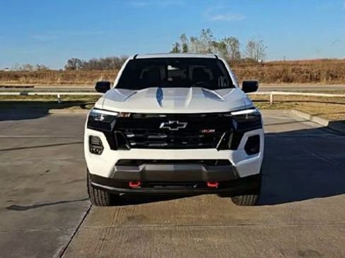 New 2026 Chevrolet Colorado Z71 w/ Z71 Convenience Package 2 AWD/4WD image 3