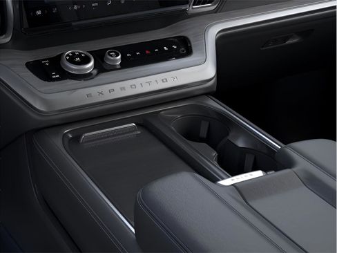 New 2025 Ford Expedition Platinum w/ Driver's Package image 15