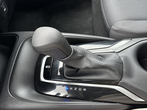 Certified 2025 Toyota Corolla LE image 26