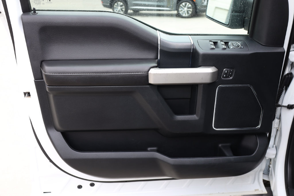 Used 2019 Ford F150 Lariat w/ Equipment Group 502A Luxury AWD/4WD image 10