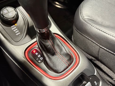 Used 2017 Jeep Compass Trailhawk w/ Leather Interior Group image 31