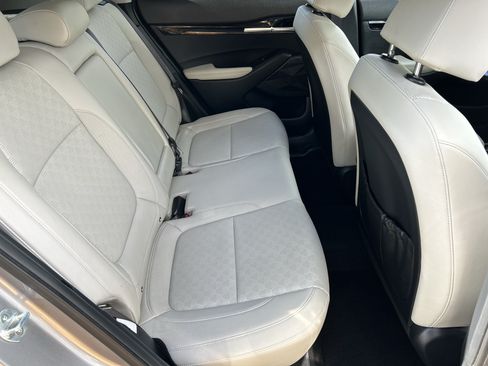 Used 2022 Kia Seltos SX w/ Sunroof Package AWD/4WD image 11