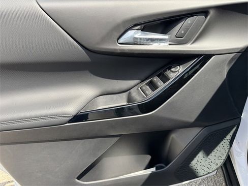 New 2026 Chevrolet Equinox LT image 13