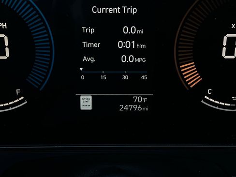 Used 2025 Hyundai Kona SEL image 40