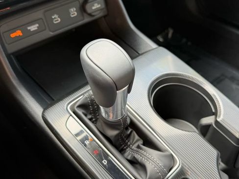 Used 2025 Honda Civic Sport image 25