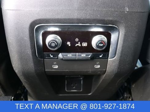 Used 2023 GMC Yukon XL AT4 w/ AT4 Premium Plus Package AWD/4WD image 20