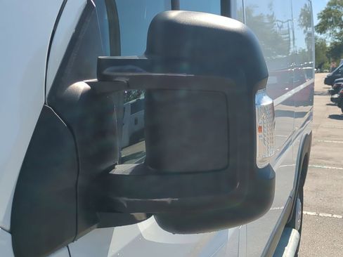 Used 2025 RAM ProMaster 2500 w/ U-Haul Equipment Group FWD image 13